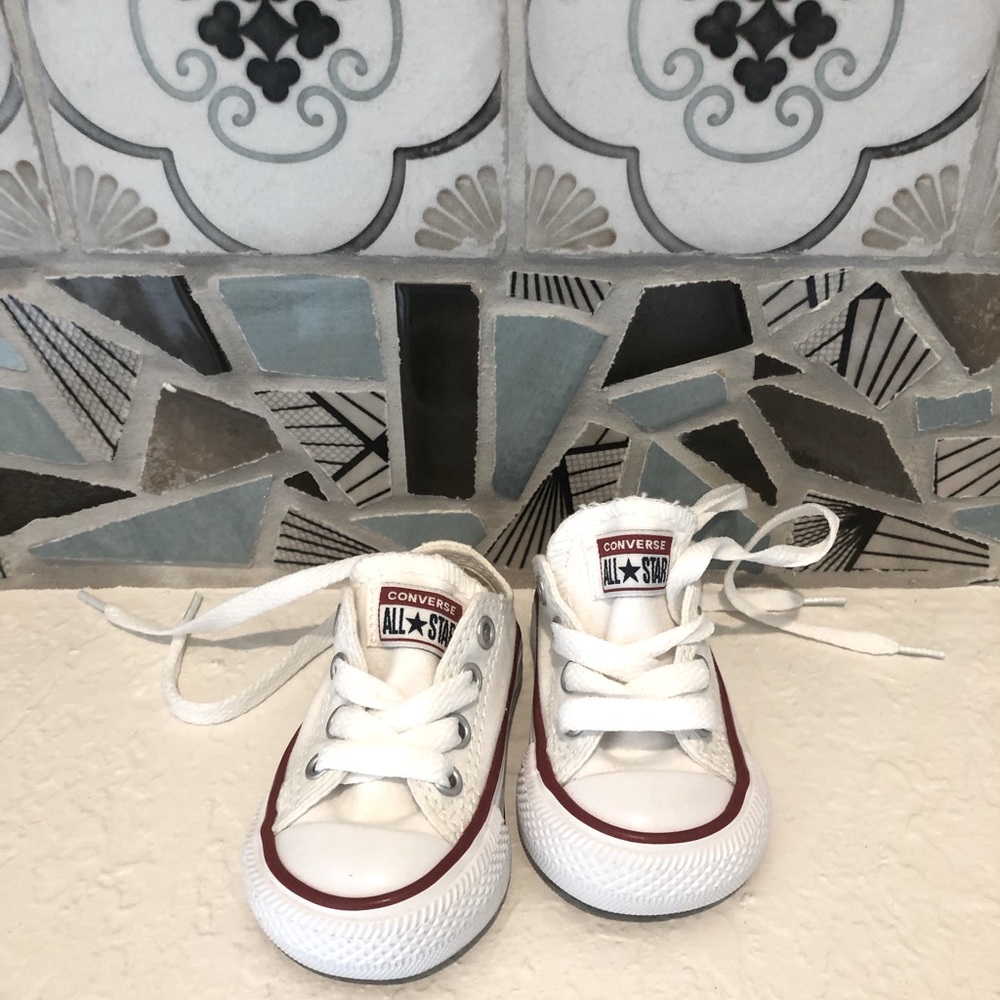 👟🤍Infant Converse Shoes 7J256 (Size: 2 - Color: White)🤍 👟